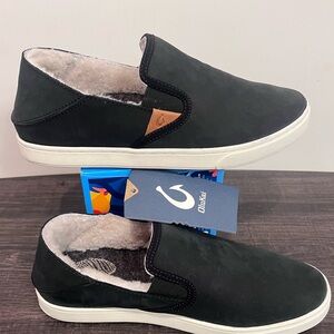 OluKai Pehuea Sneakers Womens Navy Blue Plush 
-l Slip-On Flats 8